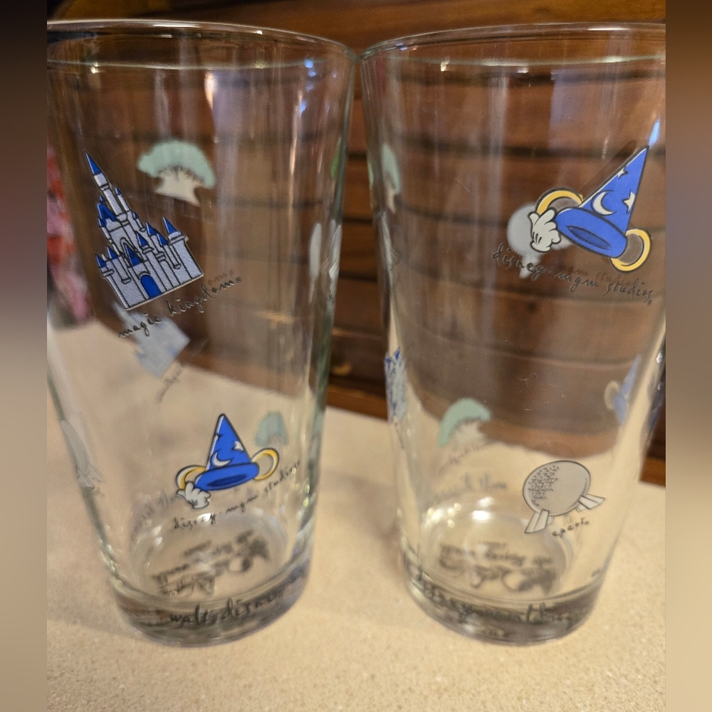 Walt Disney World Icon Set Of 2 Glasses Retro MGM Epcot Magic Kingdom Vintage